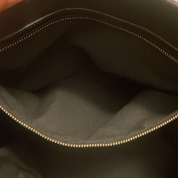 Black and green  Gucci purse​​ - Picture 12 of 15